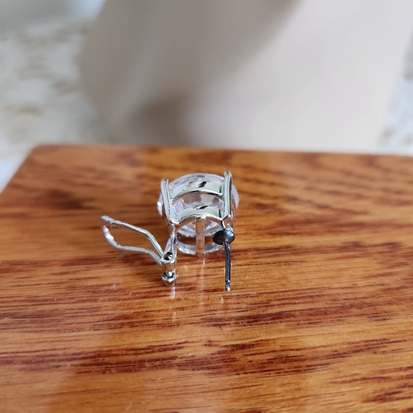 CZ Earrings - Picture 4 of 7